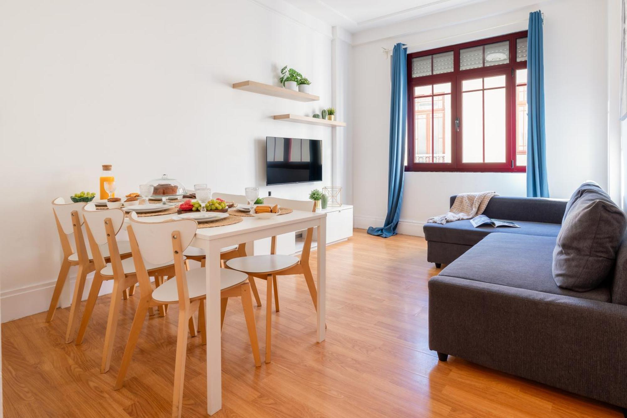 Host Wise - Spacious Comfortable Apartment - Balcony Porto Exteriér fotografie