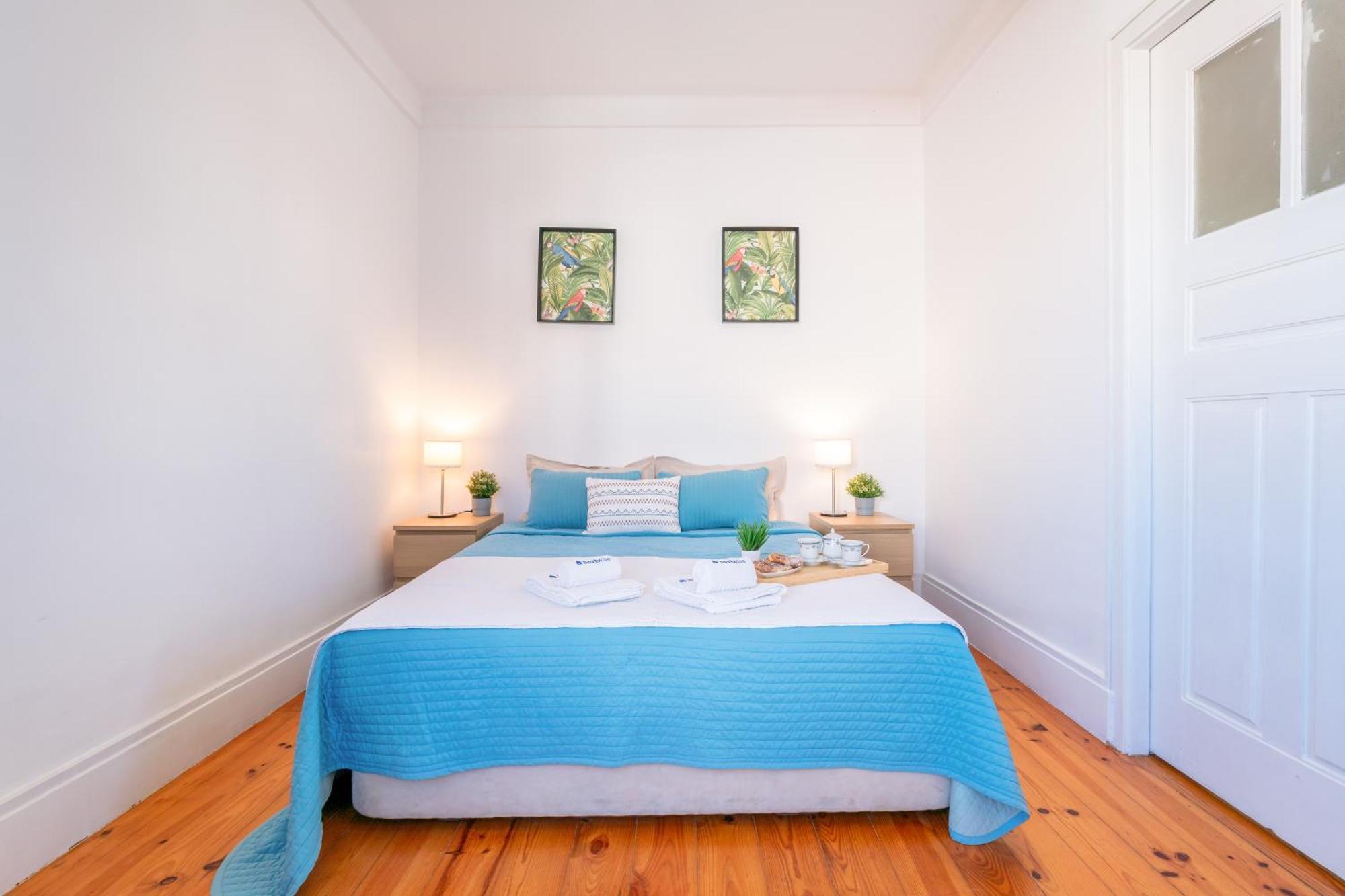Host Wise - Spacious Comfortable Apartment - Balcony Porto Exteriér fotografie